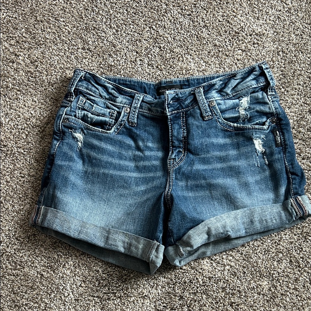Women’s Silver Jeans Boyfriend Short W28/L4.5